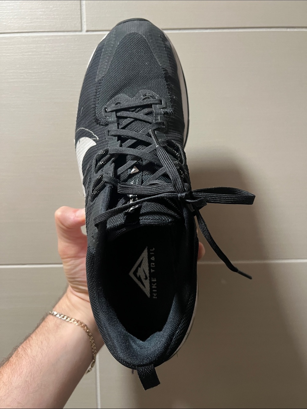 Nike shoes - Picture 10 of 13